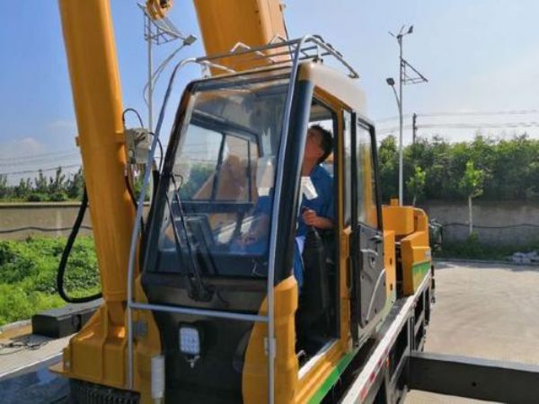 让胡路区吊车公司_石碣镇吊车离合器常见故障